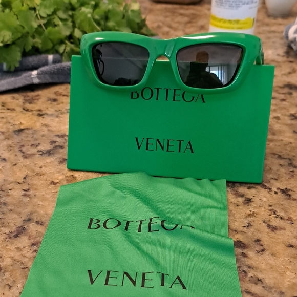 Bottega Veneta Green Women's Glasses